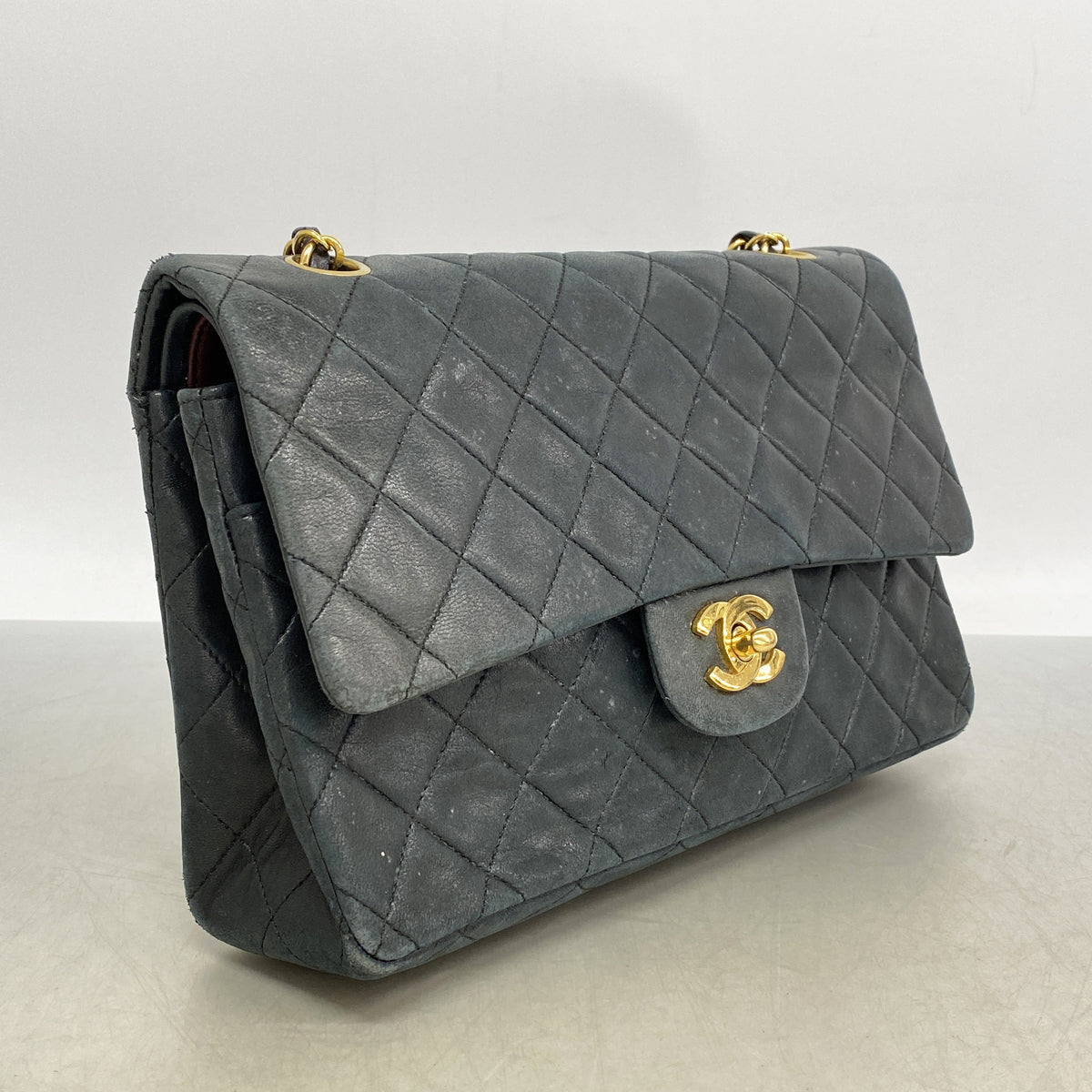 【6ie6635】シャネル ショルダーバッグ マトラッセ Wフラップ Wチェーン ラムスキン ブラック ゴールド金具【中古】レディース