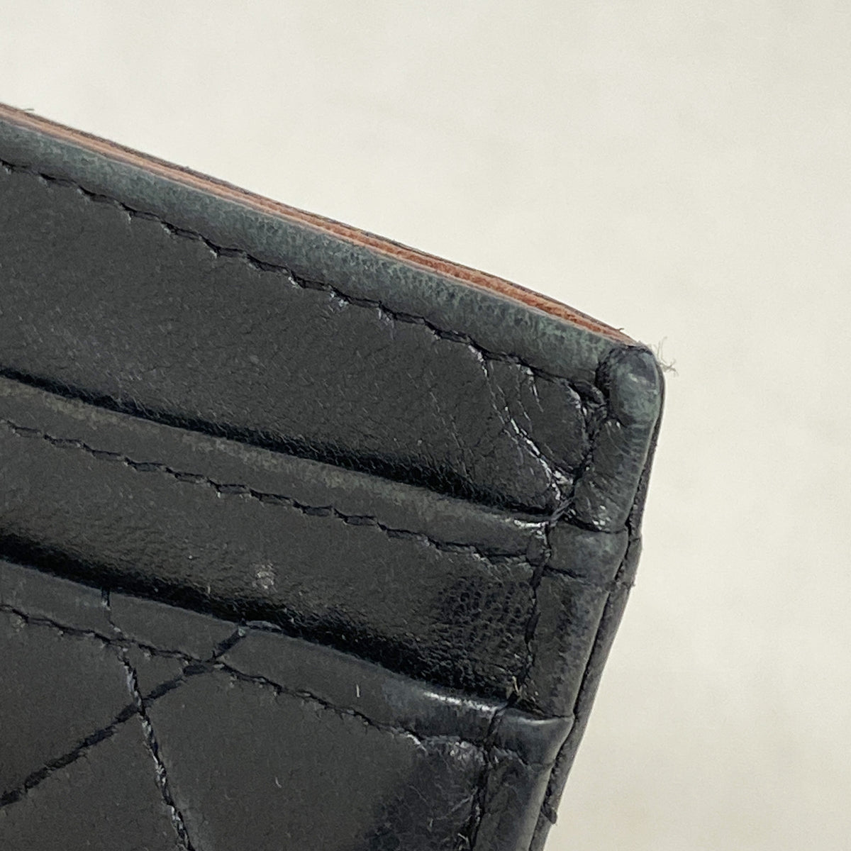 【6ie6645】シャネル カードケース マトラッセ ラムスキン ブラック シルバー金具【中古】レディース