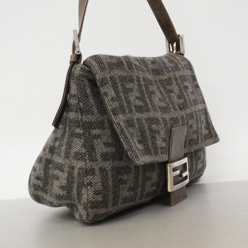 【6ie6657】フェンディ ショルダーバッグ ズッカ マンマバケット ニット グレー シルバー金具【中古】レディース