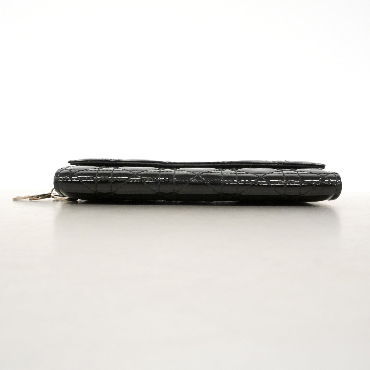 【6ie6685】クリスチャンディオール 長財布 カナージュ エナメル ブラック シルバー金具【中古】レディース
