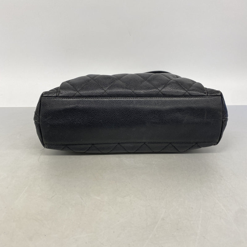 【6ie6717】シャネル チェーントート マトラッセ キャビアスキン ブラック ゴールド金具【中古】レディース
