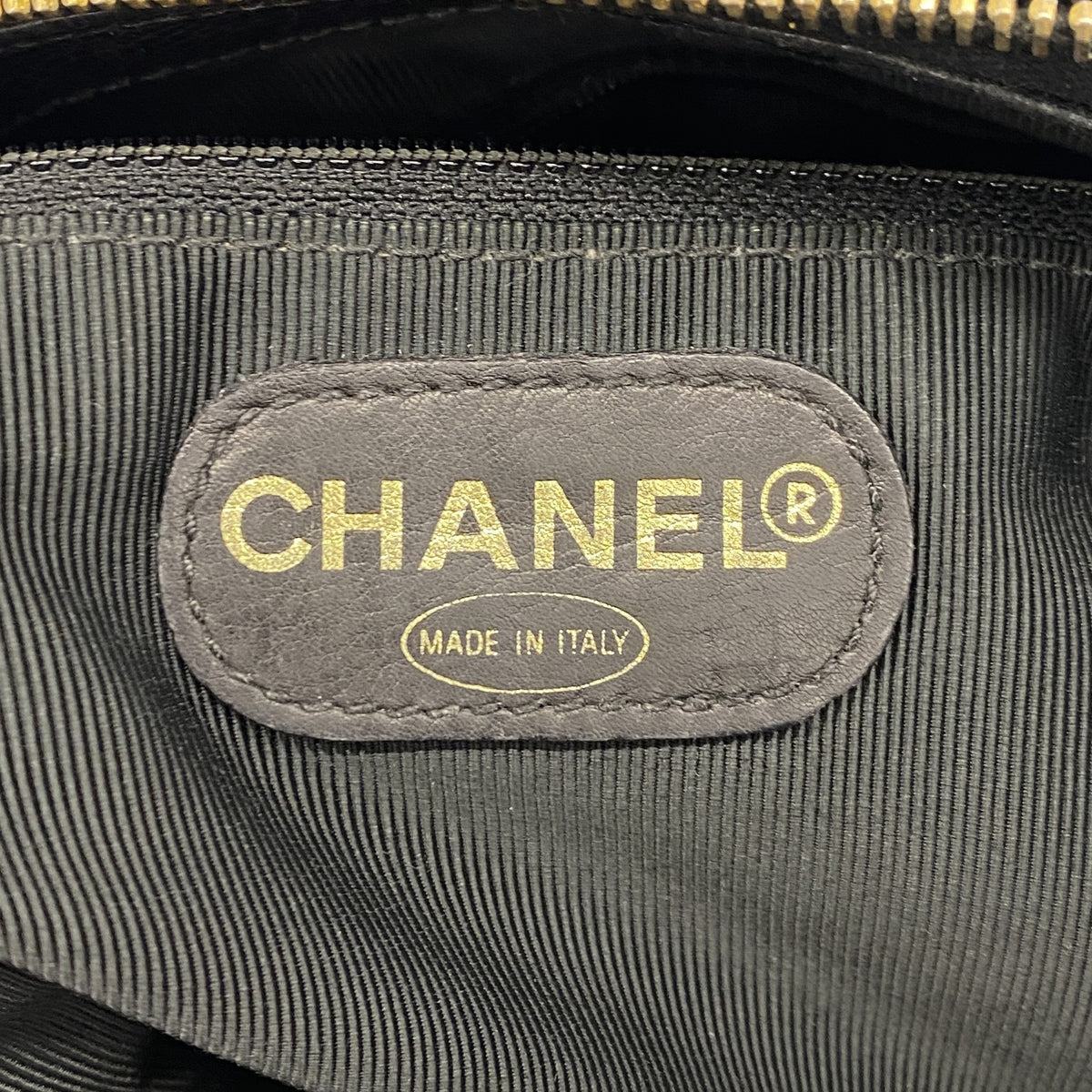 【6ie6717】シャネル チェーントート マトラッセ キャビアスキン ブラック ゴールド金具【中古】レディース