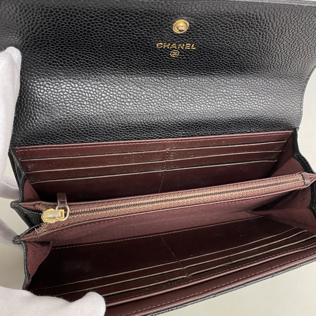 【6ie6727】シャネル 長財布 マトラッセ キャビアスキン ブラック ゴールド金具【中古】レディース