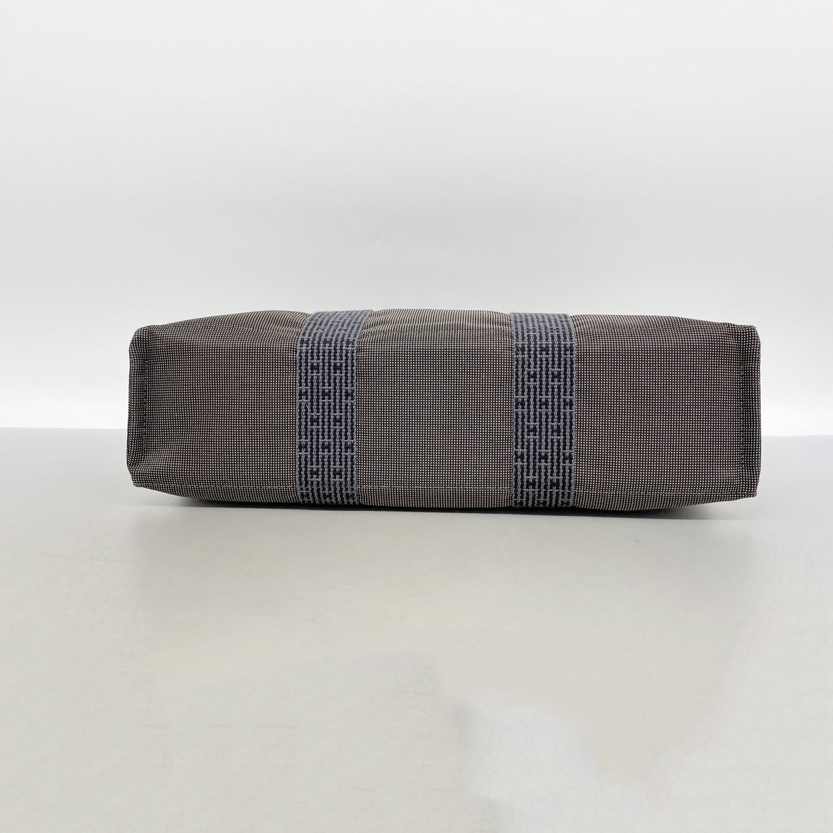 【6ie6729】エルメス トートバッグ エールラインMM ナイロン グレー シルバー金具【中古】メンズ レディース ユニセックス