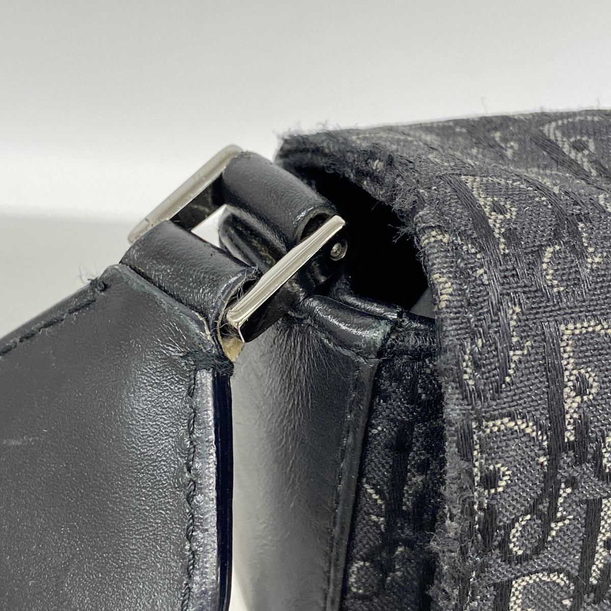【6ie6739】クリスチャンディオール ショルダーバッグ トロッター ナイロンキャンバス ブラック シルバー金具【中古】レディース
