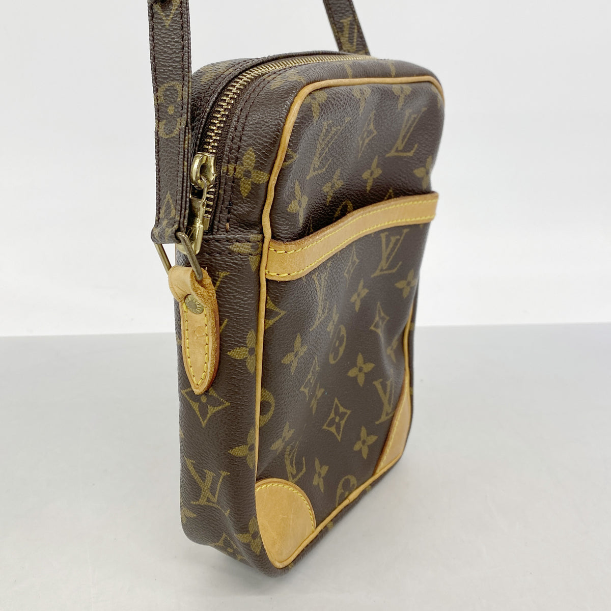【6ie6752】ルイヴィトン ショルダーバッグ モノグラム ダヌーブ M45266 ブラウン【中古】レディース