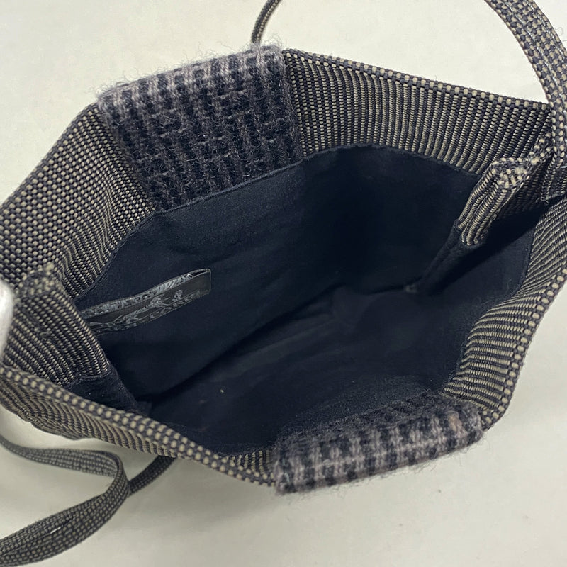 【6ie6756】エルメス ショルダーバッグ エールラインポシェット ナイロン グレー【中古】レディース