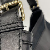【6ie6757】グッチ ショルダーバッグ GGキャンバス 189885 キャンバス ブラック シャンパンゴールド金具【中古】レディース