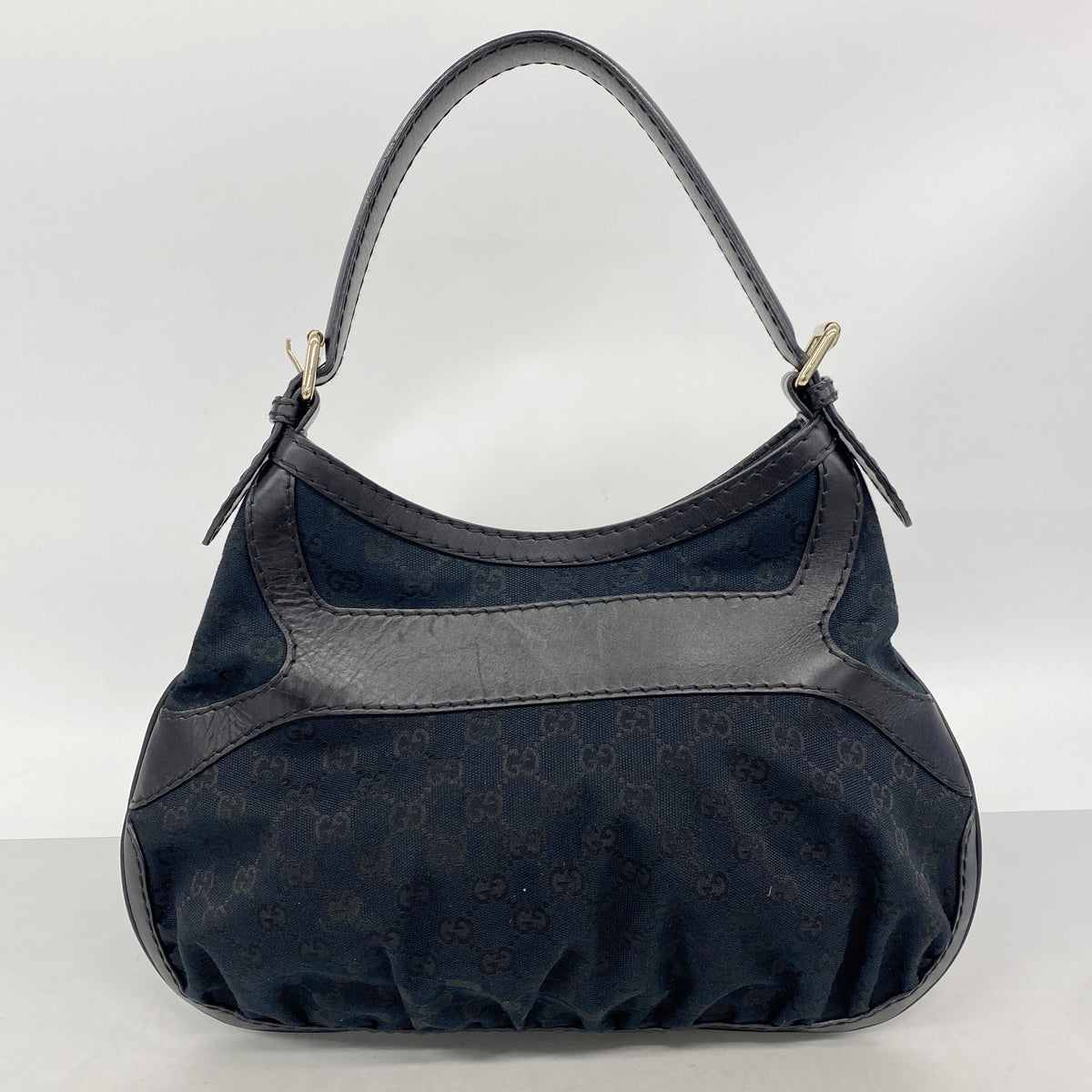 【6ie6757】グッチ ショルダーバッグ GGキャンバス 189885 キャンバス ブラック シャンパンゴールド金具【中古】レディース