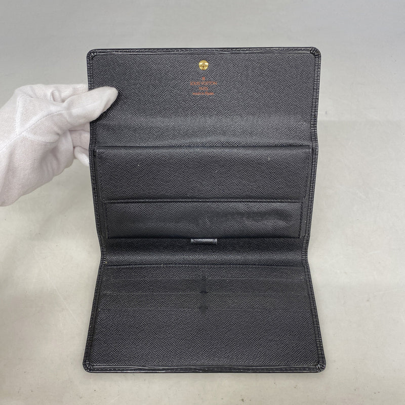 【6ie6766】ルイヴィトン 三つ折り長財布 エピ ポルトトレゾールインターナショナル M63382 ノワール【中古】レディース