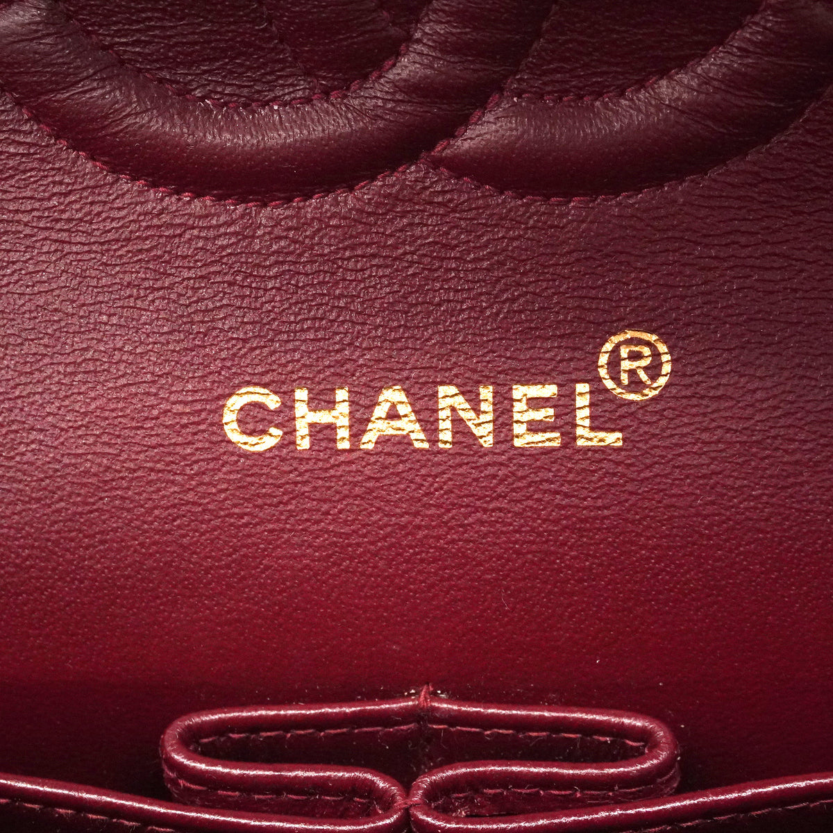 【6ie6789】シャネル ショルダーバッグ マトラッセ Wフラップ Wチェーン ラムスキン ブラック ゴールド金具【中古】レディース