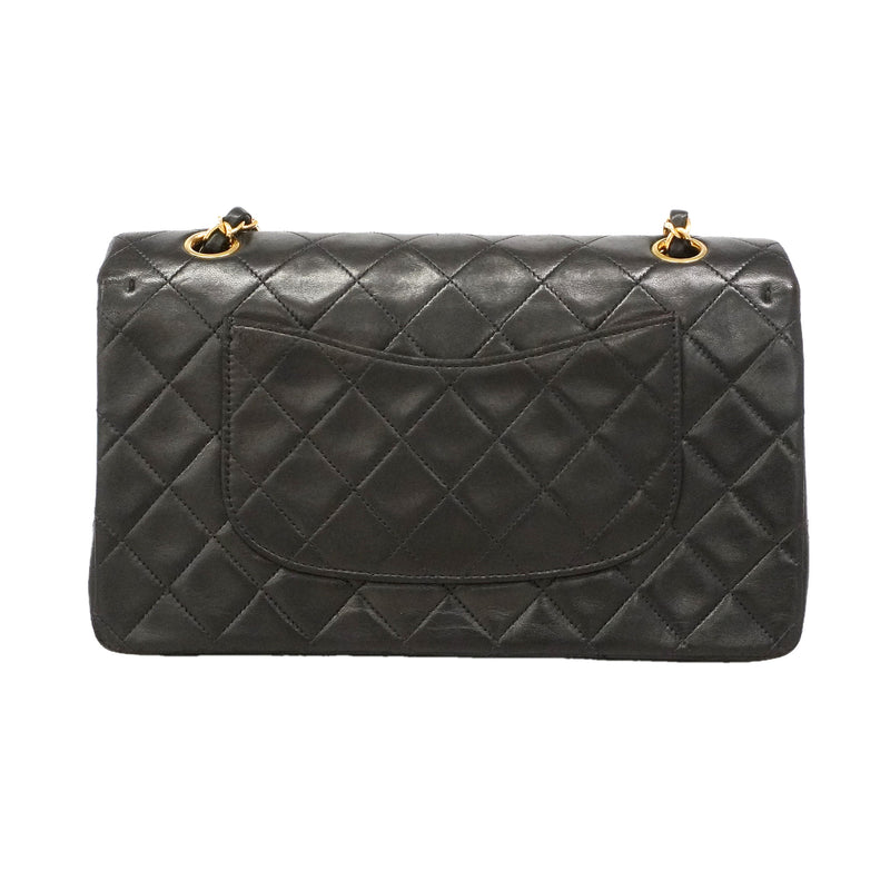 【6ie6789】シャネル ショルダーバッグ マトラッセ Wフラップ Wチェーン ラムスキン ブラック ゴールド金具【中古】レディース