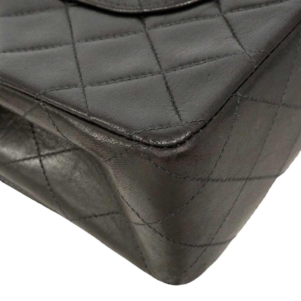 【6ie6789】シャネル ショルダーバッグ マトラッセ Wフラップ Wチェーン ラムスキン ブラック ゴールド金具【中古】レディース
