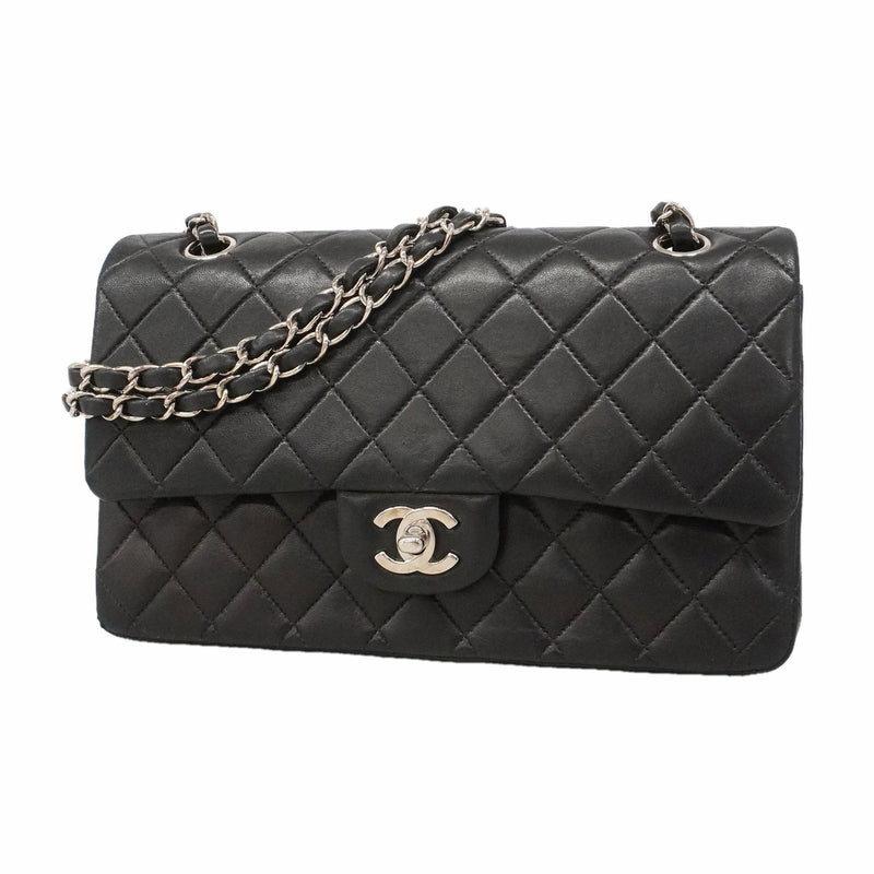 【6ie6790】シャネル ショルダーバッグ マトラッセ Wフラップ Wチェーン ラムスキン ブラック シルバー金具【中古】レディース