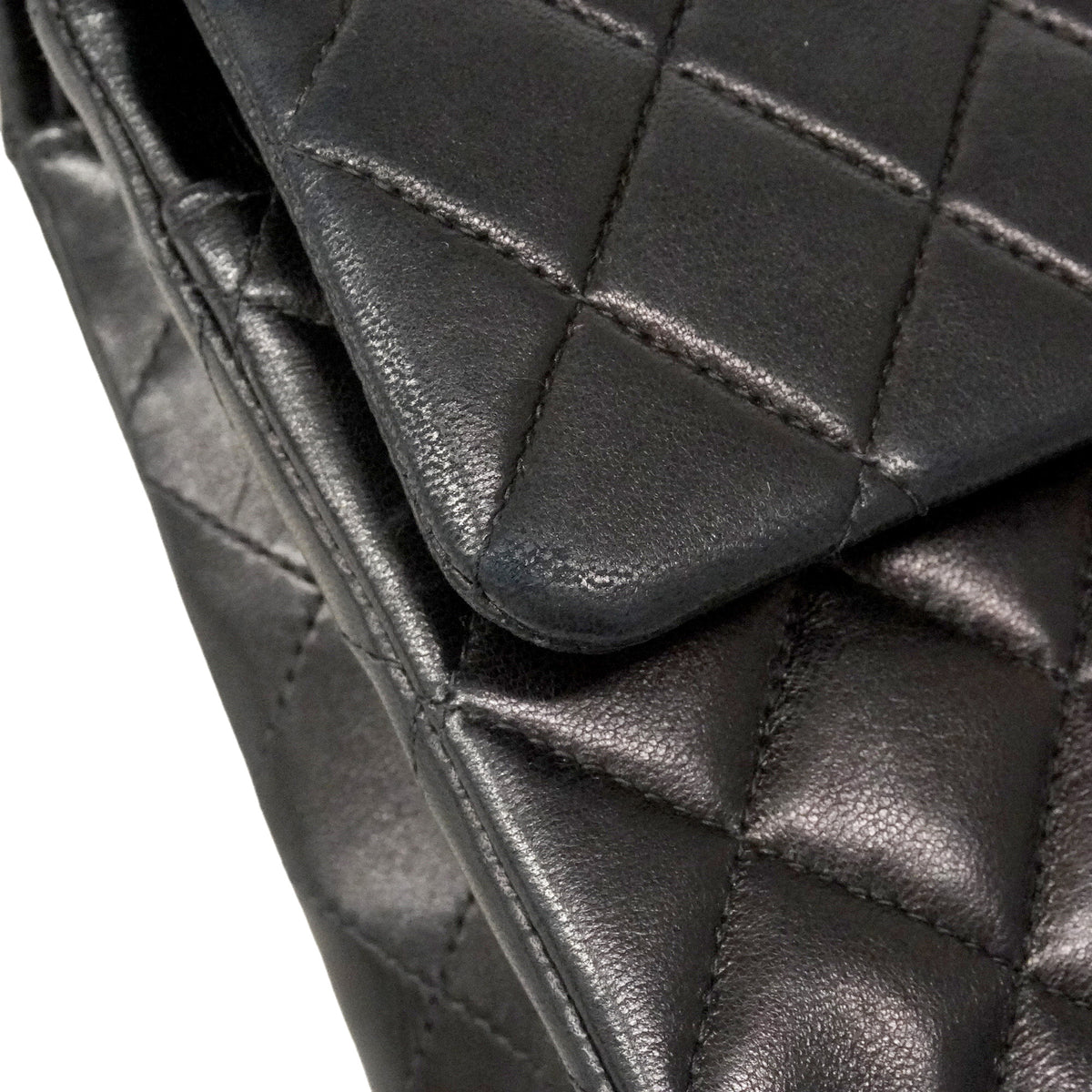 【6ie6790】シャネル ショルダーバッグ マトラッセ Wフラップ Wチェーン ラムスキン ブラック シルバー金具【中古】レディース