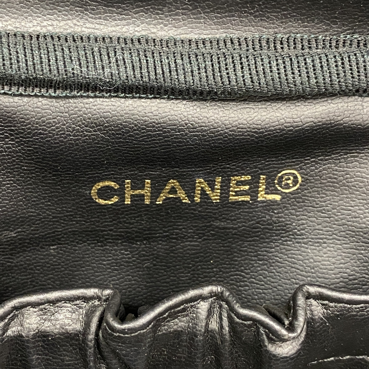 【6ie6833】シャネル バニティバッグ キャビアスキン ブラック ゴールド金具【中古】レディース