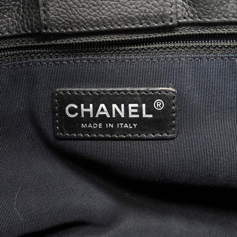 【6ie6852】シャネル トートバッグ エグゼクティブ キャビアスキン ブラック シルバー金具【中古】レディース