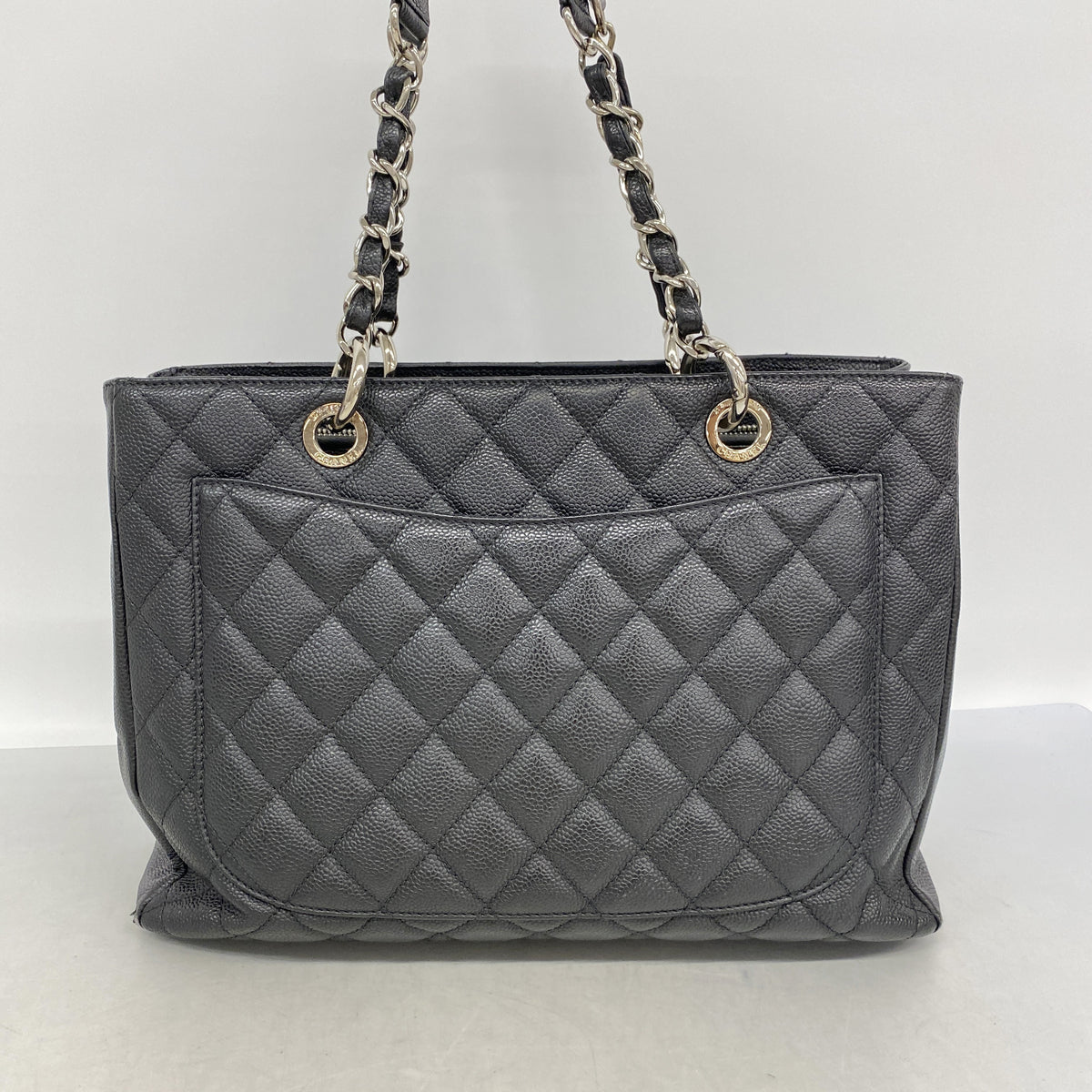 【6ie6872】シャネル チェーントート マトラッセ キャビアスキン ブラック シルバー金具【中古】レディース