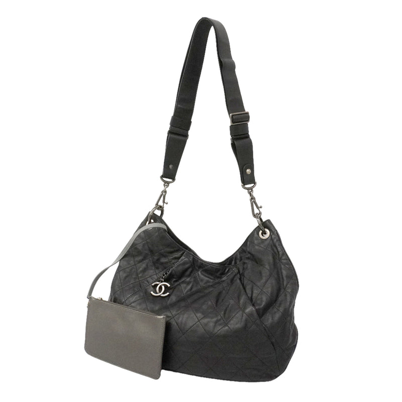 【6ie6901】シャネル ショルダーバッグ マトラッセ レザー ブラック シルバー金具【中古】レディース