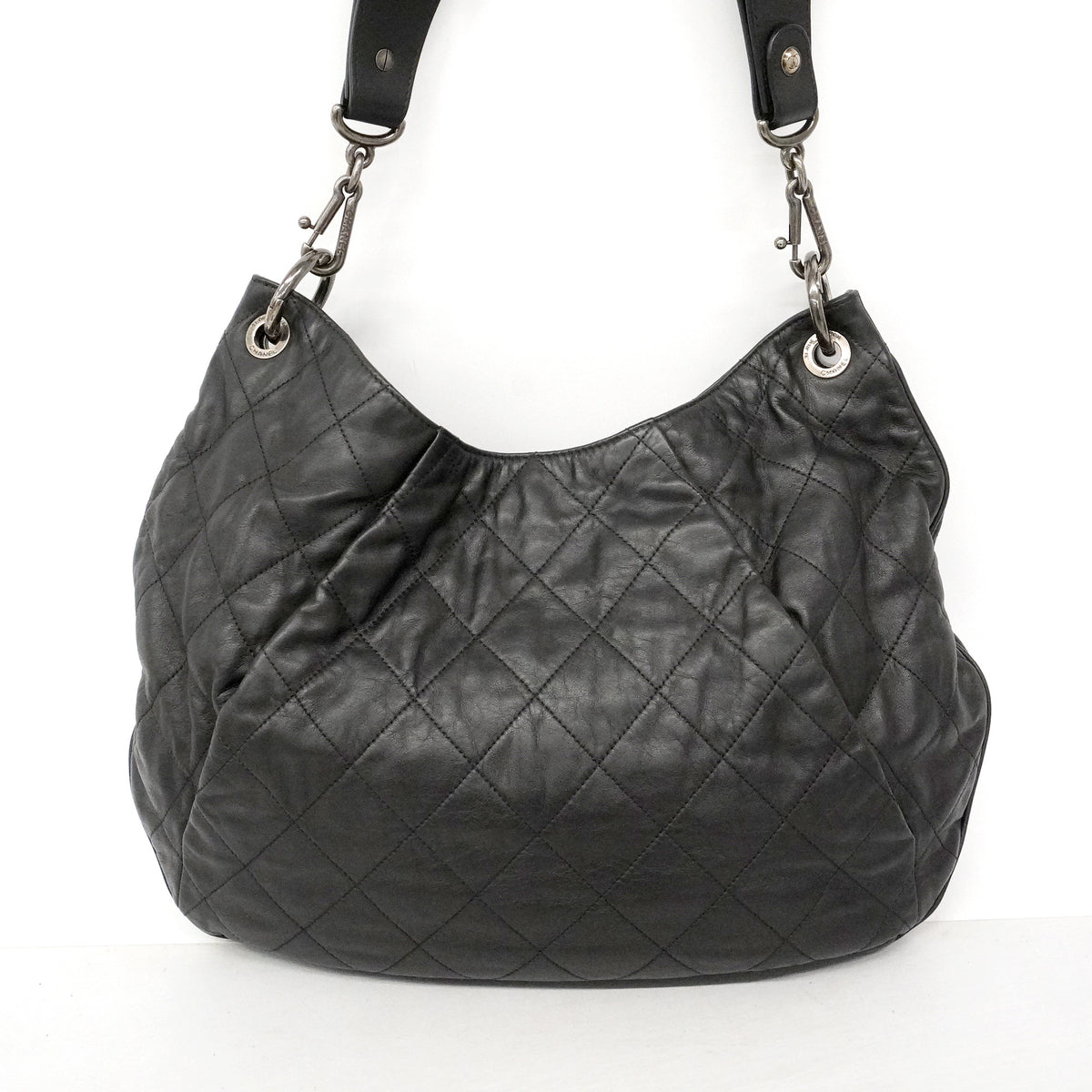 【6ie6901】シャネル ショルダーバッグ マトラッセ レザー ブラック シルバー金具【中古】レディース