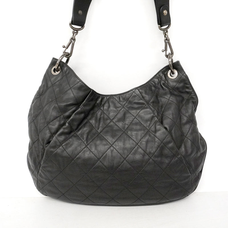【6ie6901】シャネル ショルダーバッグ マトラッセ レザー ブラック シルバー金具【中古】レディース