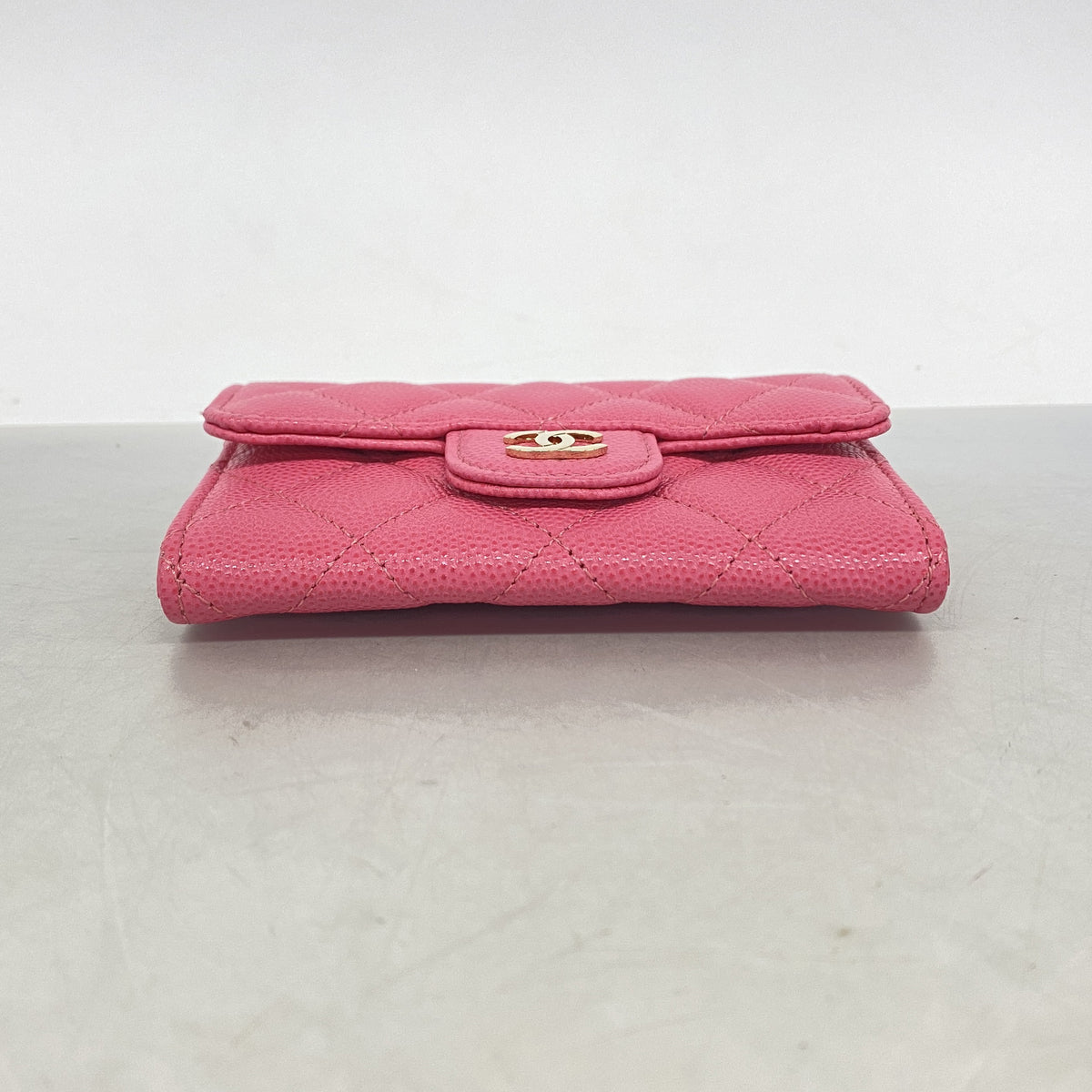 【6ie6908】シャネル カードケース マトラッセ キャビアスキン ピンク シャンパンゴールド金具【中古】レディース