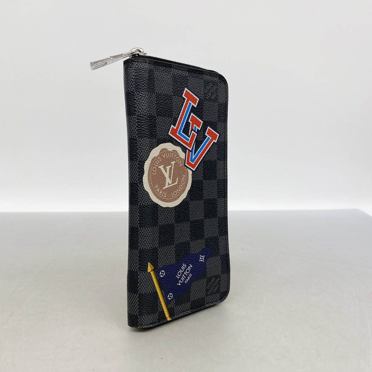 【6ie6923】ルイヴィトン 長財布 ダミエ・グラフィット LVリーグ/ステッカーズ ジッピーウォレットヴェルティカル N64443 ブラック【中古】メンズ