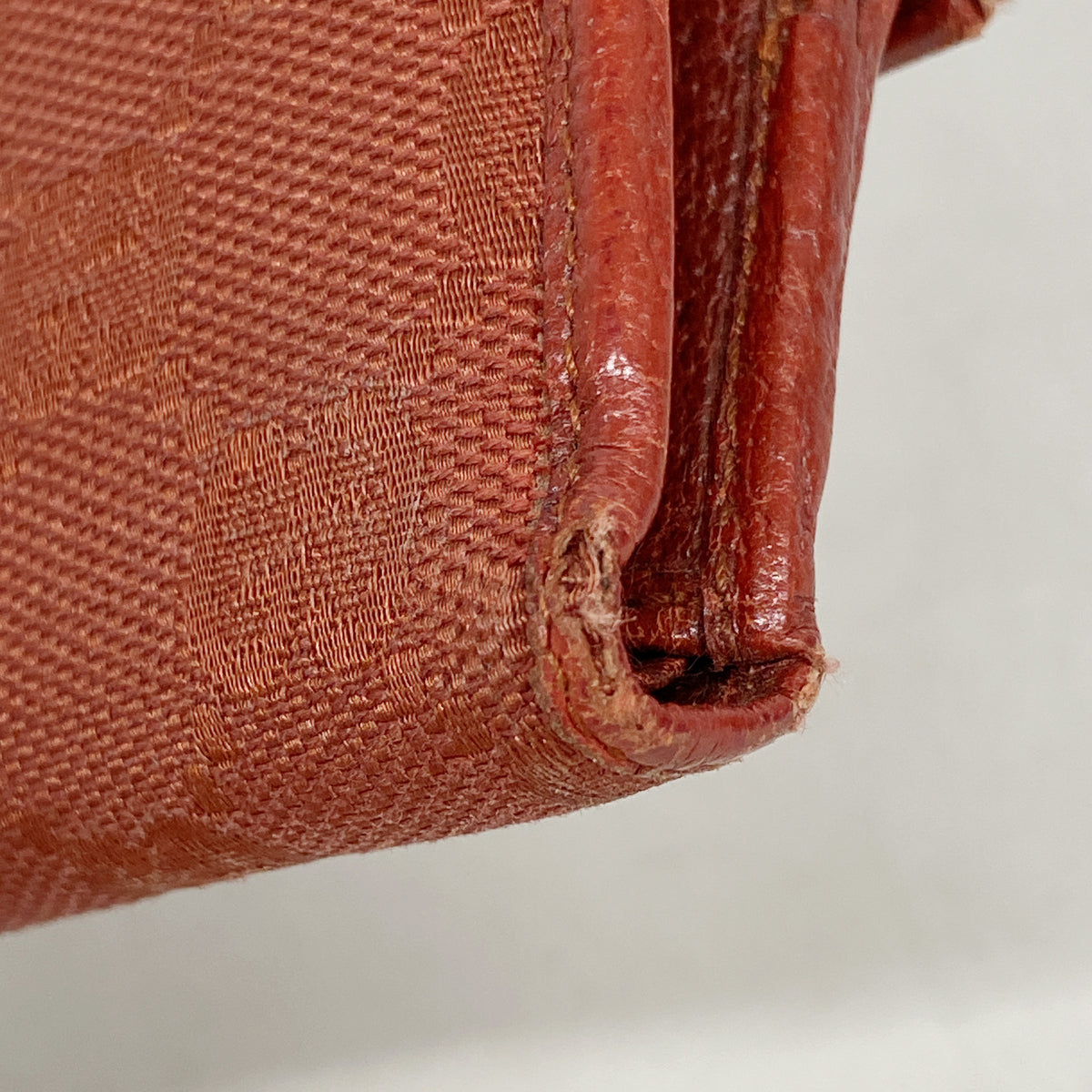 【6ie6927】グッチ 財布 GGキャンバス 112664 キャンバス レッド シルバー金具【中古】レディース