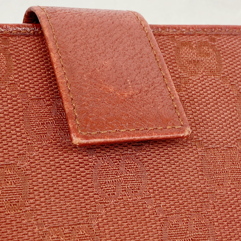 【6ie6927】グッチ 財布 GGキャンバス 112664 キャンバス レッド シルバー金具【中古】レディース
