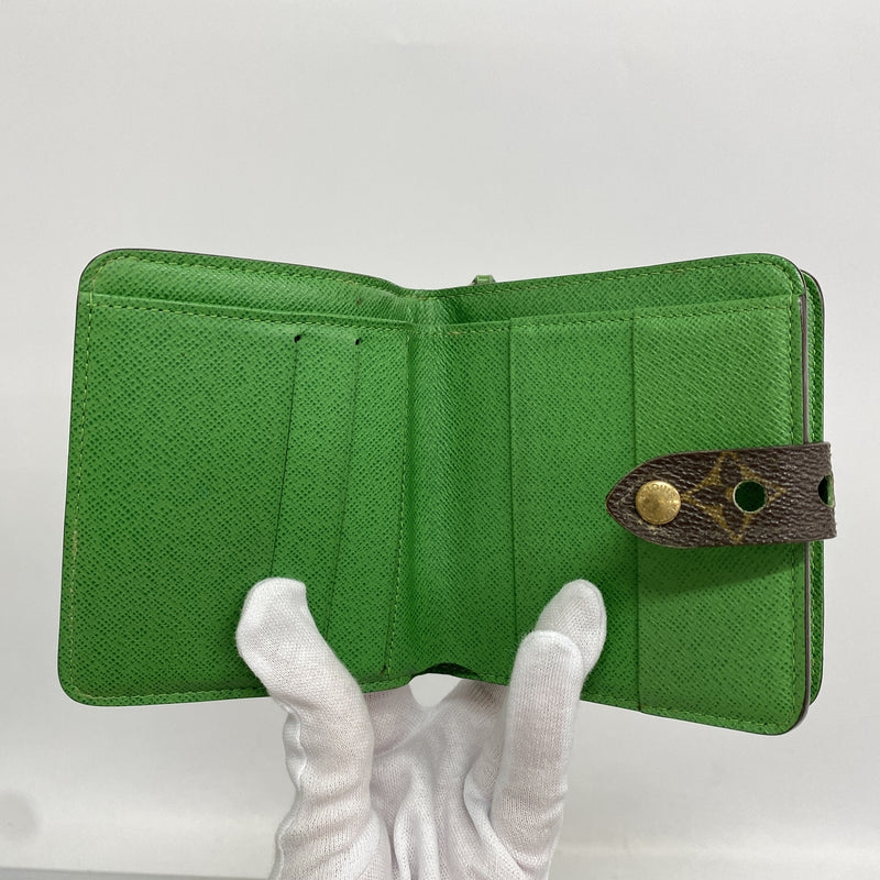 【6ie6956】ルイヴィトン 財布 モノグラム・ペルフォ コンパクトジップ M95218 ヴェール【中古】レディース