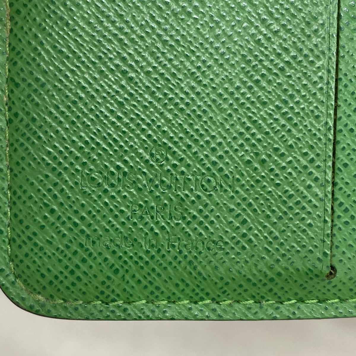 【6ie6956】ルイヴィトン 財布 モノグラム・ペルフォ コンパクトジップ M95218 ヴェール【中古】レディース