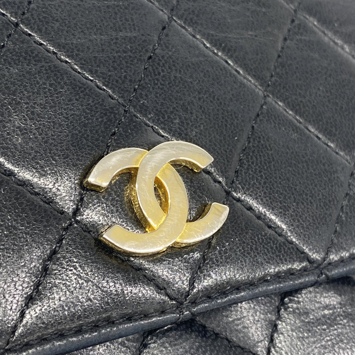 【6ie6960】シャネル ウエストバッグ マトラッセ ラムスキン ブラック ゴールド金具【中古】レディース
