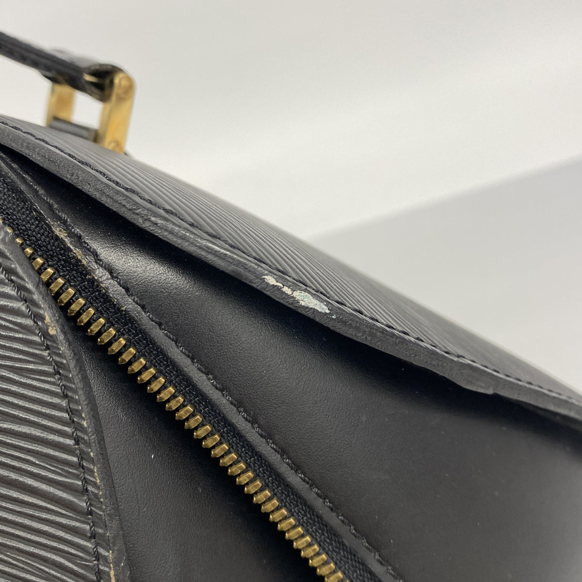 【6ie6984】ルイヴィトン ショルダーバッグ エピ ソルフェリーノ45 M42862 ノワール【中古】メンズ レディース ユニセックス