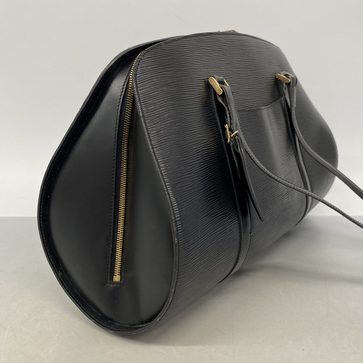 【6ie6984】ルイヴィトン ショルダーバッグ エピ ソルフェリーノ45 M42862 ノワール【中古】メンズ レディース ユニセックス