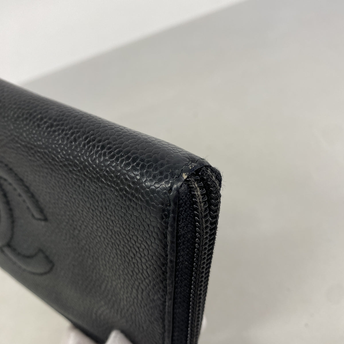 【6ie6987】シャネル 長財布 キャビアスキン ブラック ゴールド金具【中古】レディース