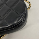 【6ie6988】シャネル ショルダーバッグ マトラッセ チェーンショルダー ラムスキン ブラック ゴールド金具【中古】レディース