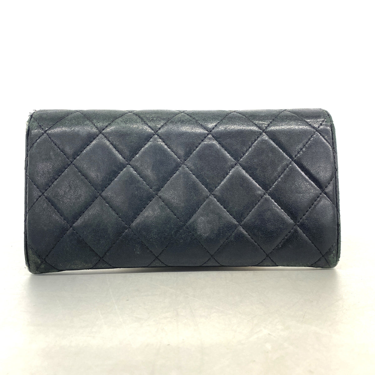 【6ie6990】シャネル 長財布 マトラッセ ラムスキン ブラック シルバー金具【中古】レディース