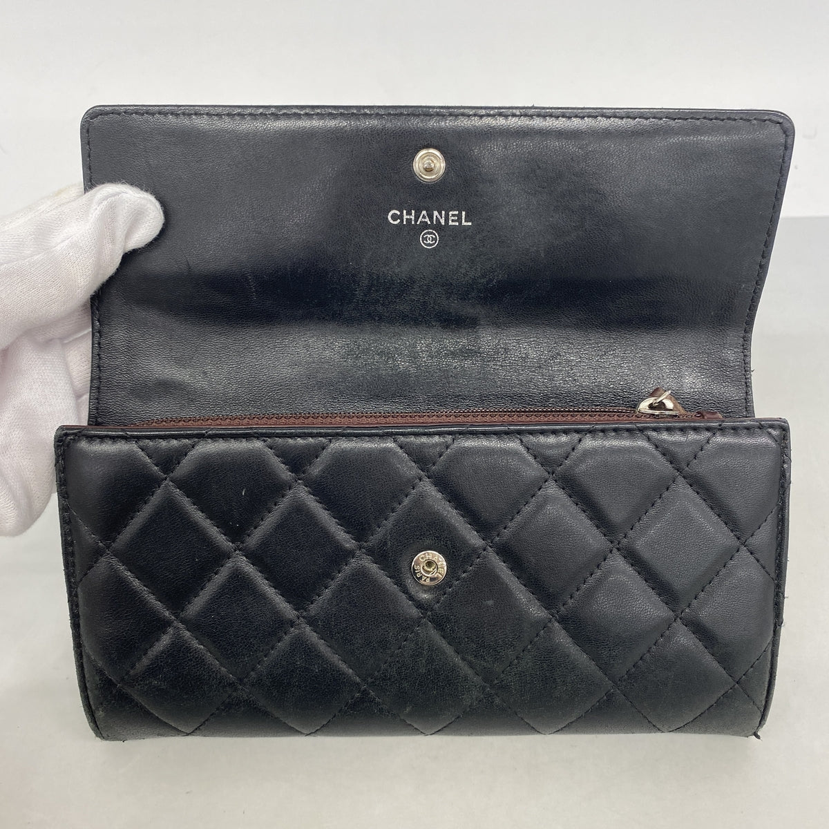 【6ie6990】シャネル 長財布 マトラッセ ラムスキン ブラック シルバー金具【中古】レディース