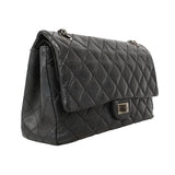 【6ie7017】シャネル ショルダーバッグ 2.55/マトラッセ Wフラップ Wチェーン レザー ブラック シルバー金具【中古】レディース