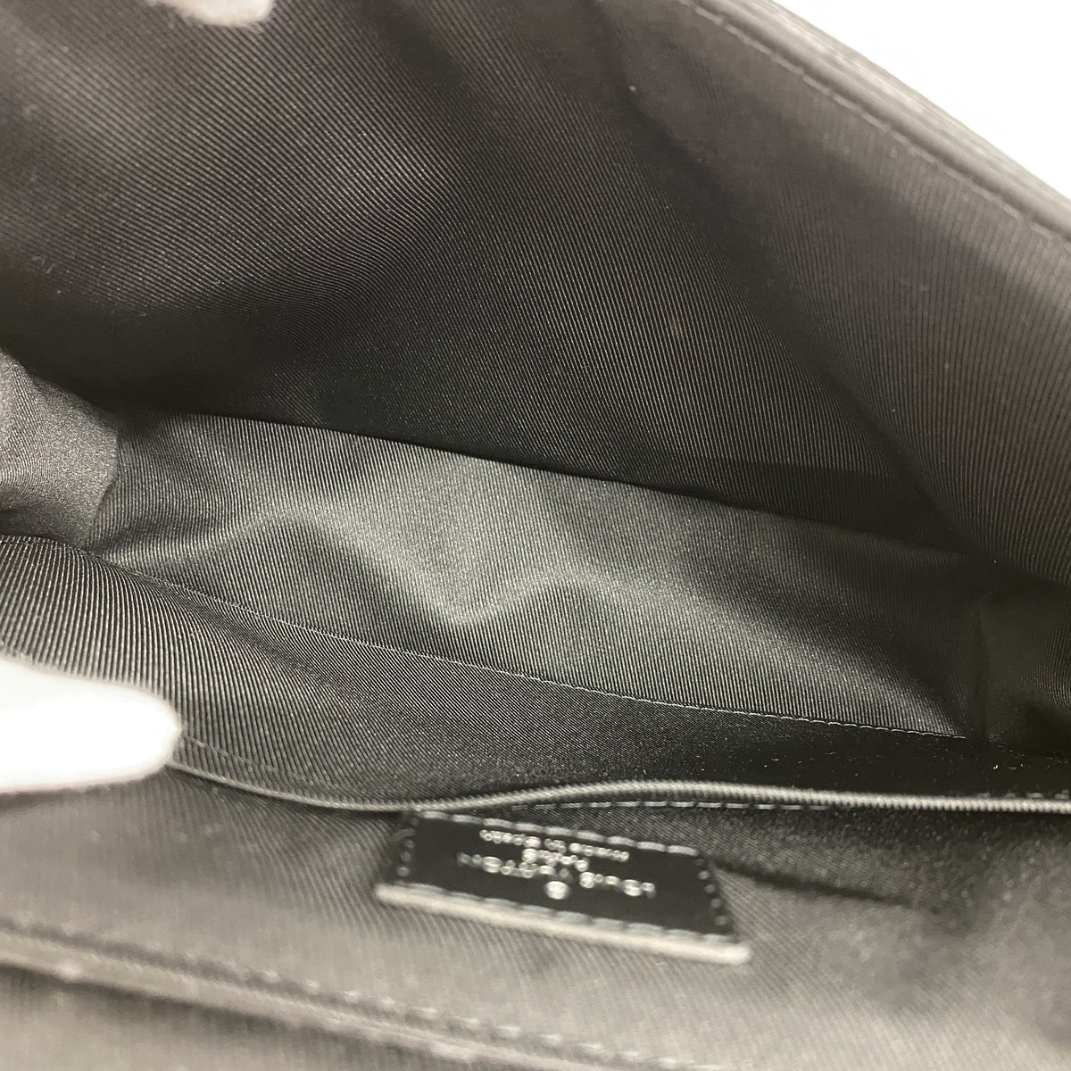 【6ie7036】ルイヴィトン ショルダーバッグ モノグラム・エクリプス ディストリクトPM NV3 M46255 ブラック【中古】メンズ
