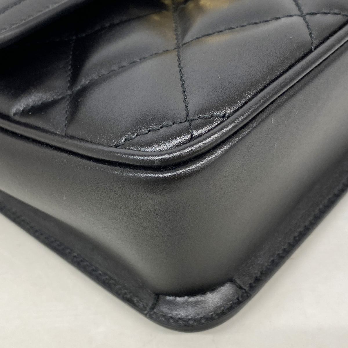 【6ie7051】グッチ ショルダーバッグ デコ 741457 レザー ブラック ゴールド/シルバー金具【中古】レディース