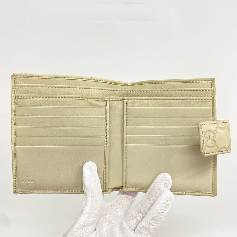 【6ie7070】グッチ 財布 グッチシマ 233022 レザー アイボリー シルバー金具【中古】レディース
