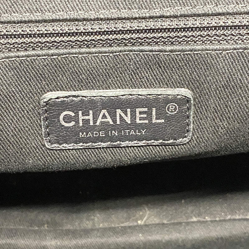 【6ie7083】シャネル ショルダーバッグ マトラッセ チェーンショルダー キャビアスキン ブラック シルバー金具【中古】レディース