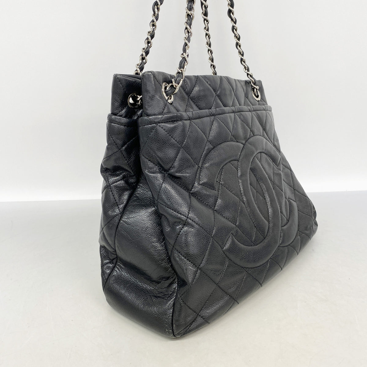 【6ie7083】シャネル ショルダーバッグ マトラッセ チェーンショルダー キャビアスキン ブラック シルバー金具【中古】レディース