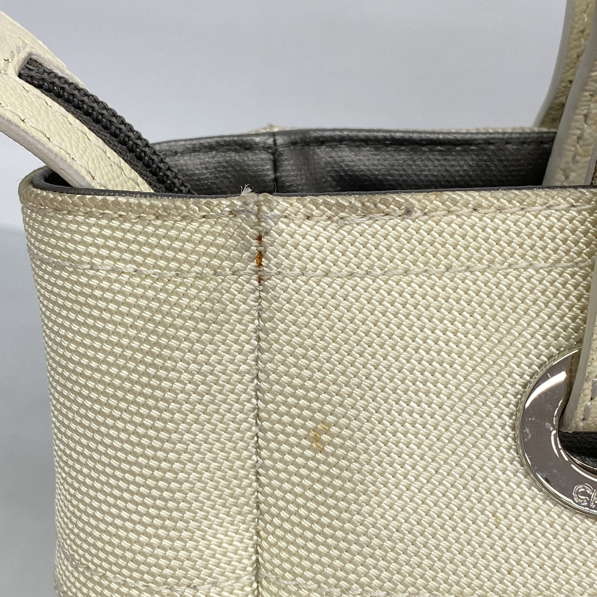 【6ie7092】シャネル トートバッグ パリビアリッツ キャンバス シルバー アイボリー シルバー金具【中古】レディース