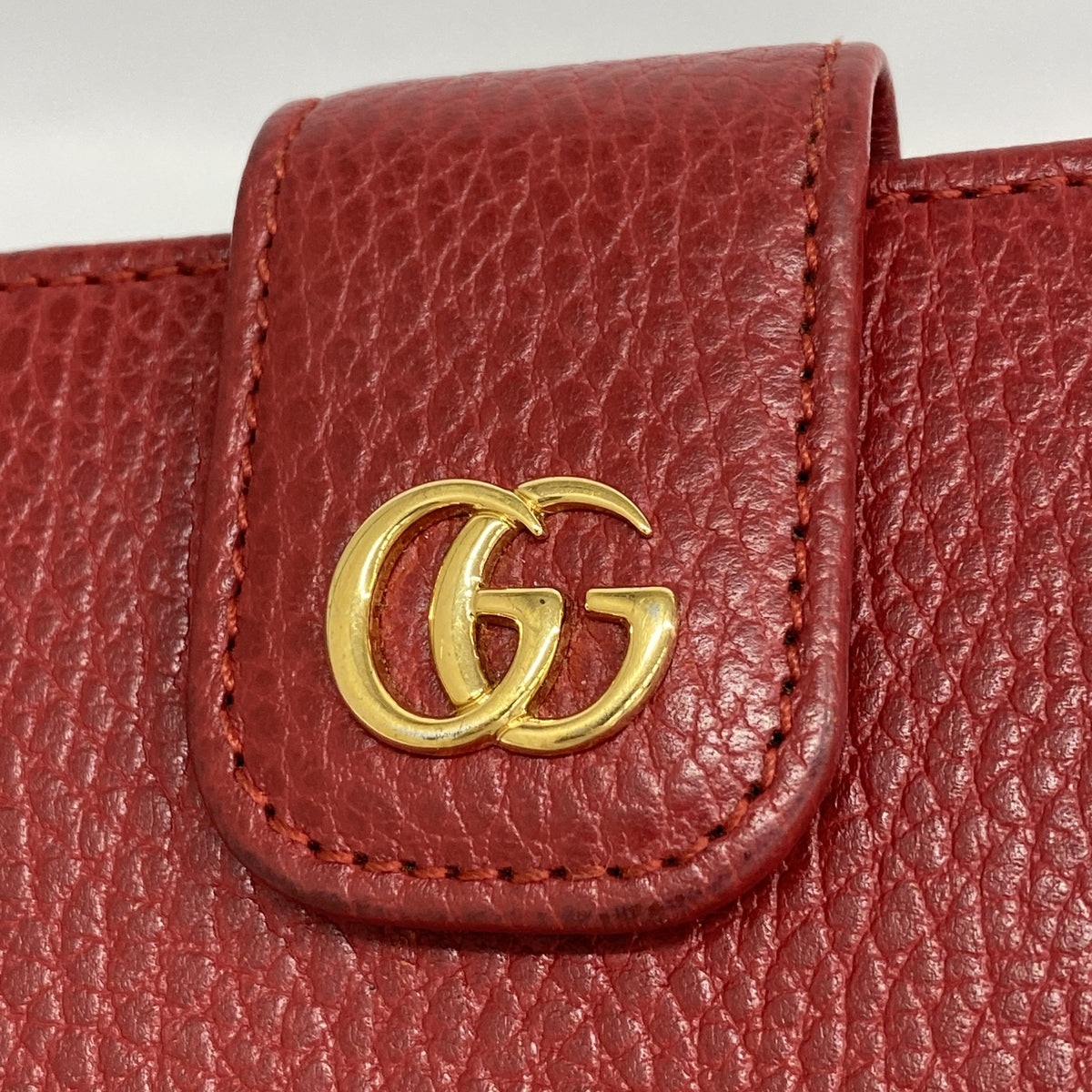 【6ie7099】グッチ 財布 GGマーモント 523193 レザー レッド ゴールド金具【中古】レディース