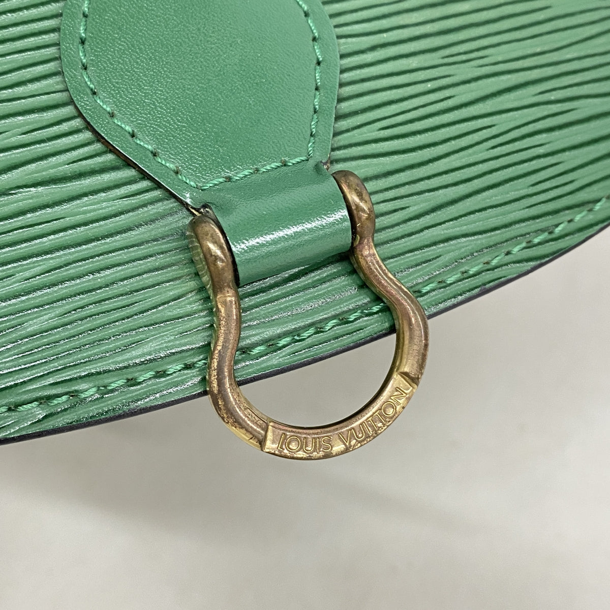 【6ie7123】ルイヴィトン ショルダーバッグ エピ ミニサンクルー M52214 ボルネオグリーン【中古】レディース