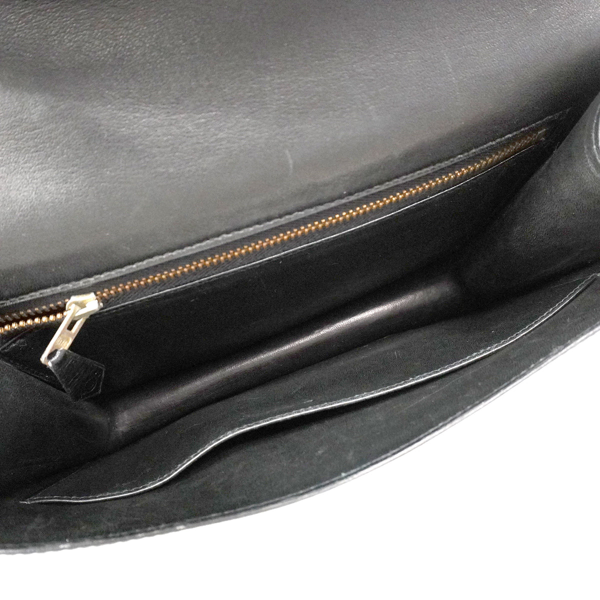 【6ie7133】エルメス ショルダーバッグ コンスタンス23 ボックスカーフ ブラック ゴールド金具 〇P刻印【中古】レディース
