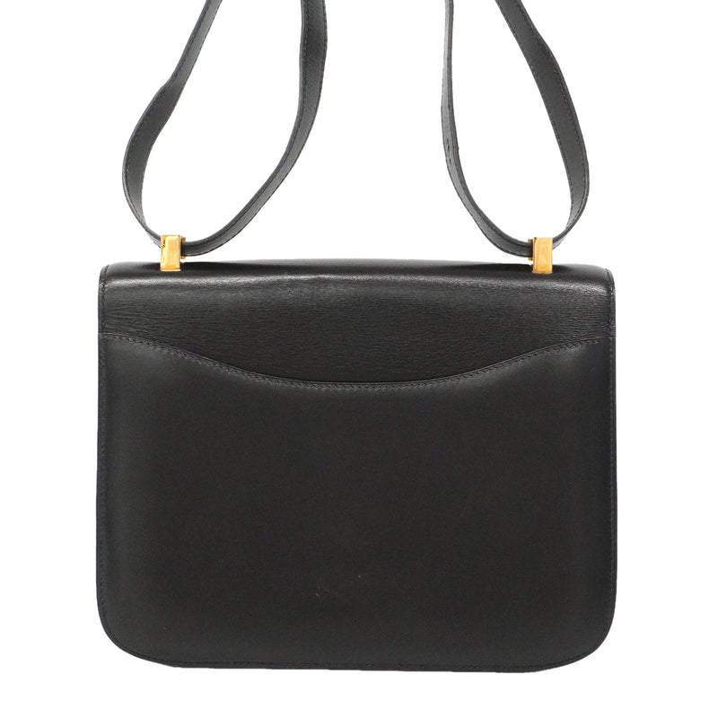 【6ie7133】エルメス ショルダーバッグ コンスタンス23 ボックスカーフ ブラック ゴールド金具 〇P刻印【中古】レディース