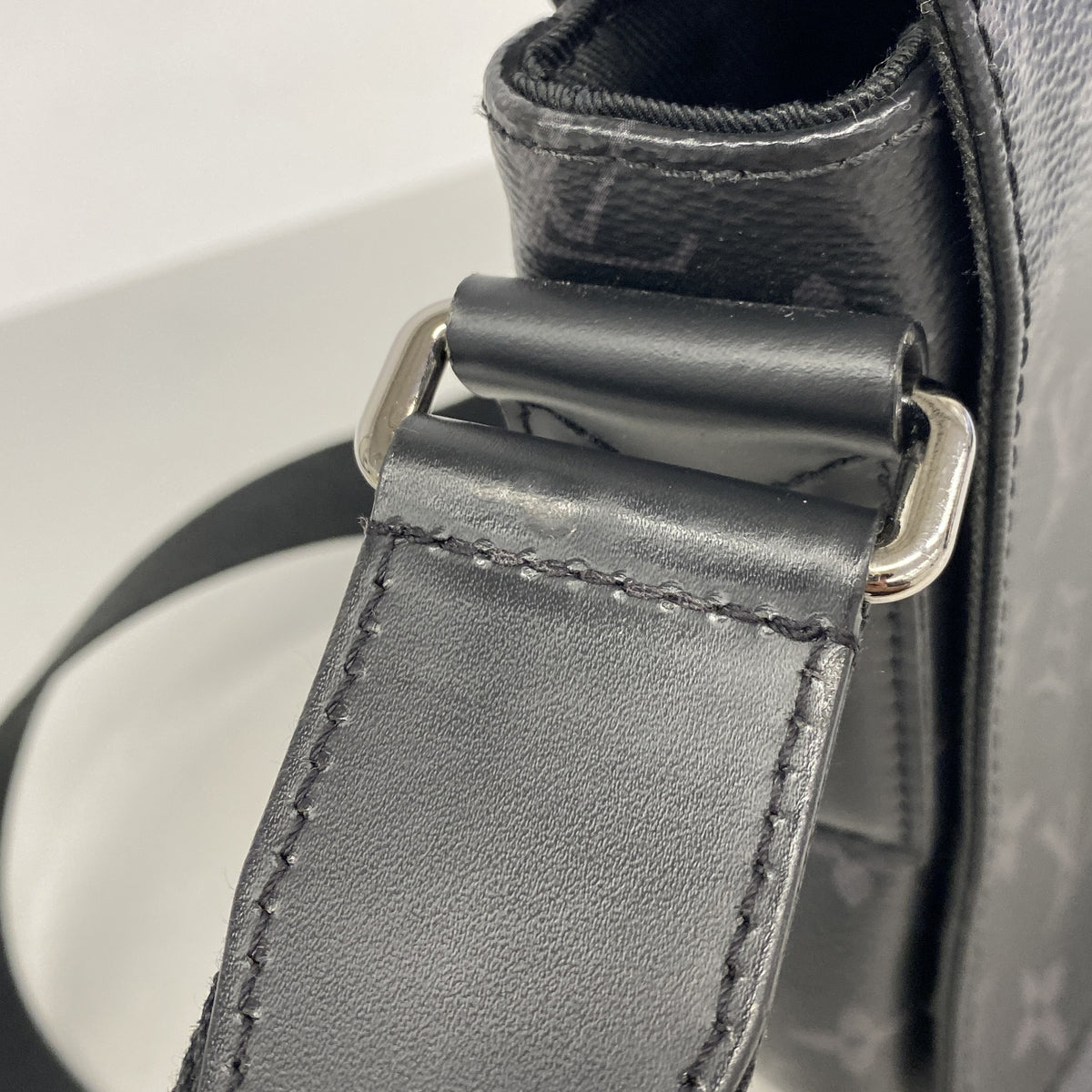 【6ie7142】ルイヴィトン ショルダーバッグ モノグラム・エクリプス ディストリクトPMNM M44000 ブラック【中古】メンズ